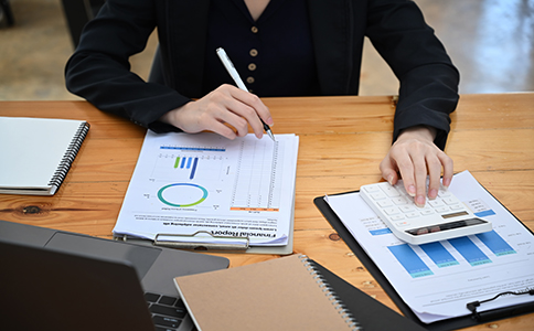 ?？诠ど套?cè)公司流程怎么走？