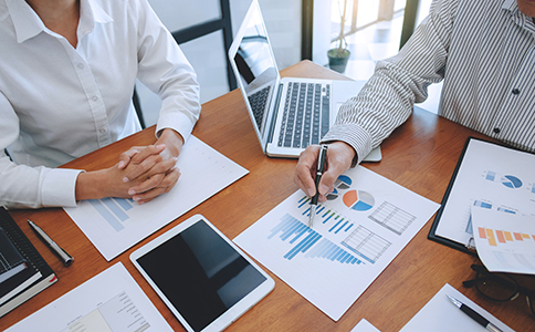 ?？谧耘馁u公司流程