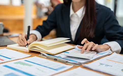 ?？诹闵陥蟮木唧w報稅流程