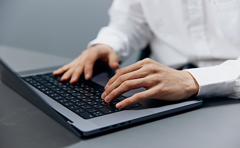 ?？谖锪鞴咀?cè)基本條件