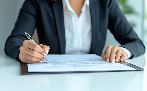 ?？谧?cè)公司時(shí)間成本分析