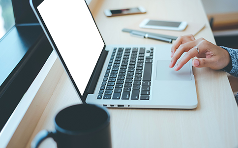 ?？谛∥⒐咀?cè)所需材料