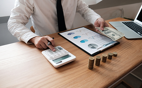 ?？谑泄咀再M用