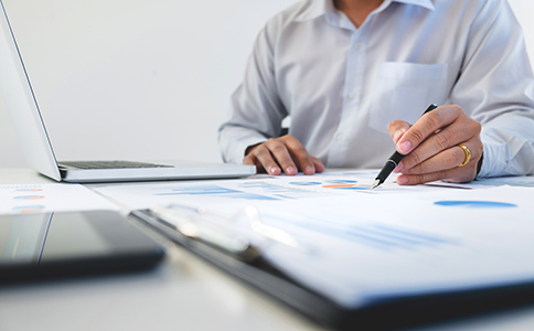 ?？谧怨臼掷m(xù)流程